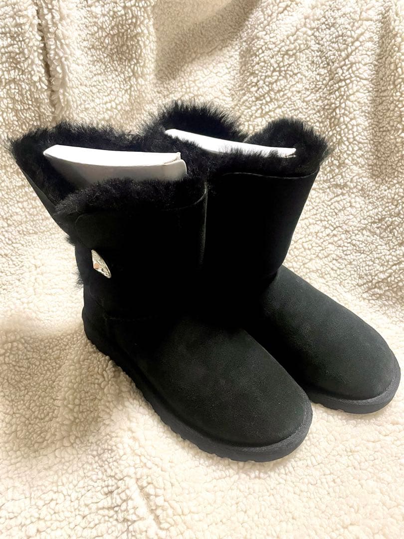 UGG ベイリーボタンブリング黒 23cm【美品】