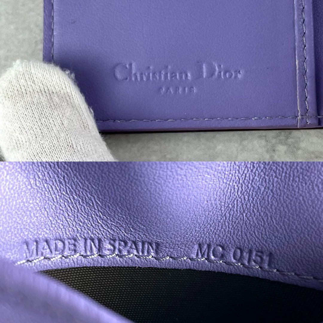 Christian Dior エンボスロゴ カードケース　エナメル　赤