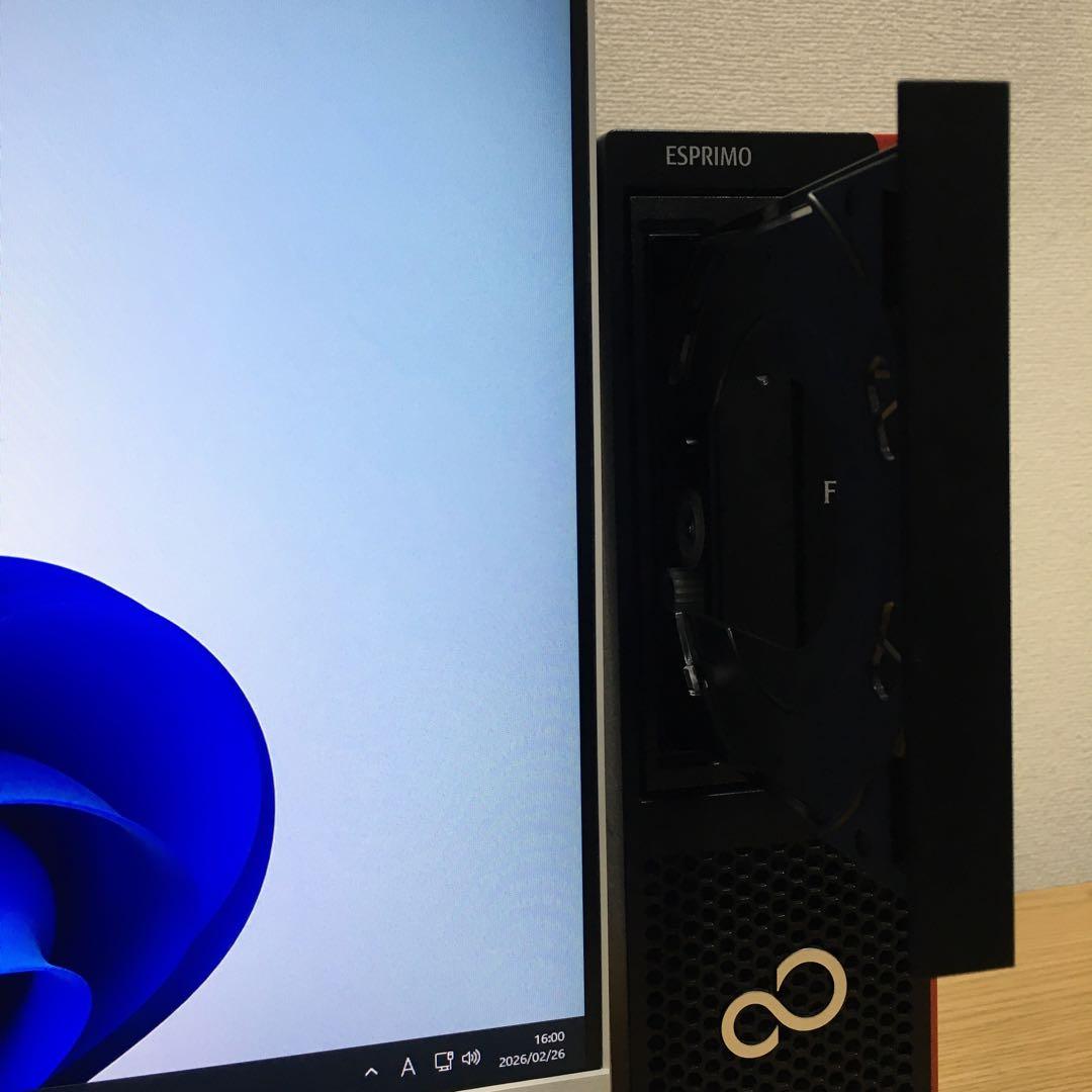 富士通 ESPRIMO Win11 快速i3 8Gメモリ 新品SSD 23.8'