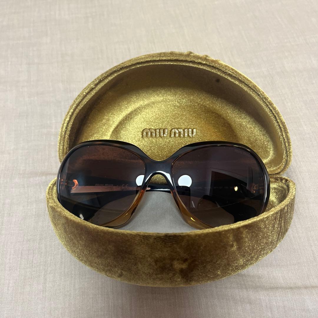 miumiu ミュウミュウ サングラス