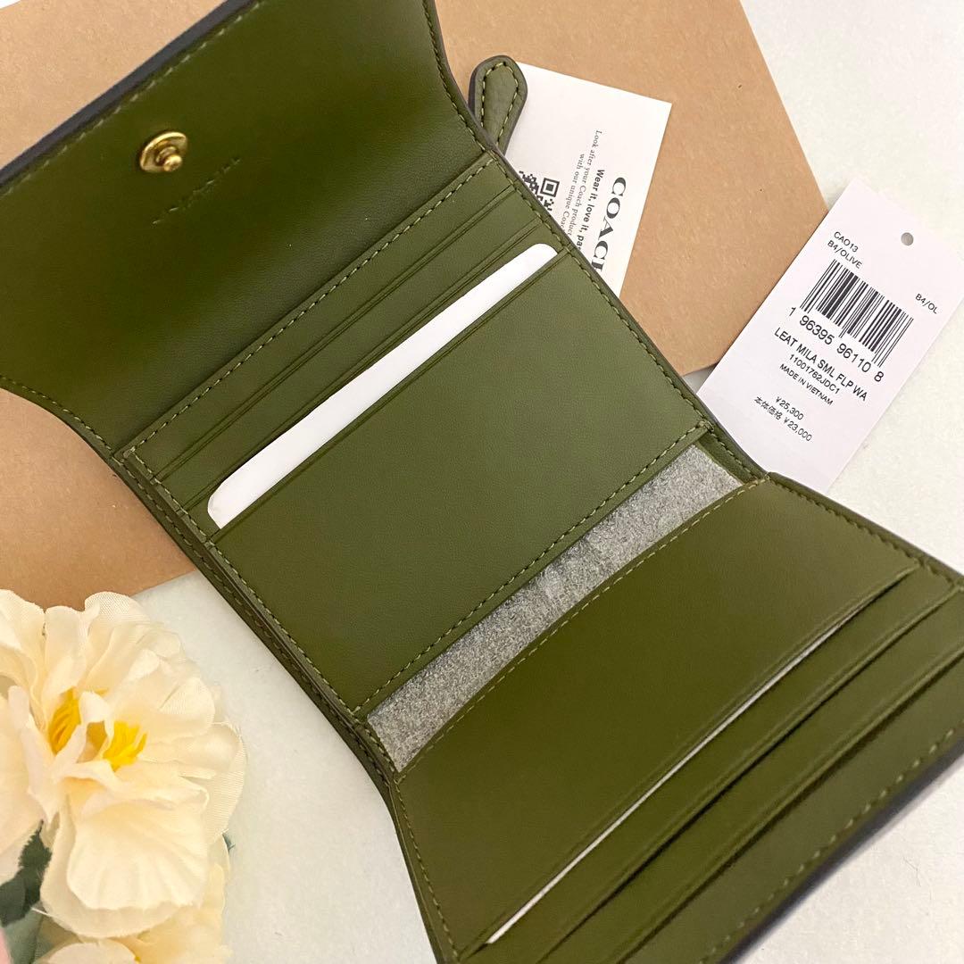 新品　正規品☆COACH(コーチ)折り財布　グリーン　三つ折り財布