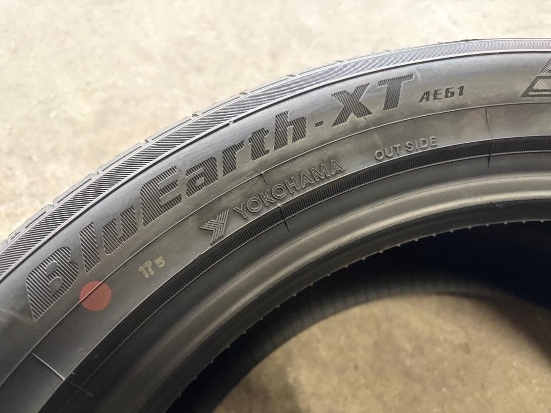 新品 215/50R18 ヨコハマ ブルーアースXT AE61 1本のみ
