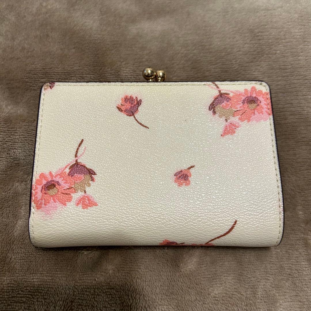 COACH フラワープリント 二つ折り財布