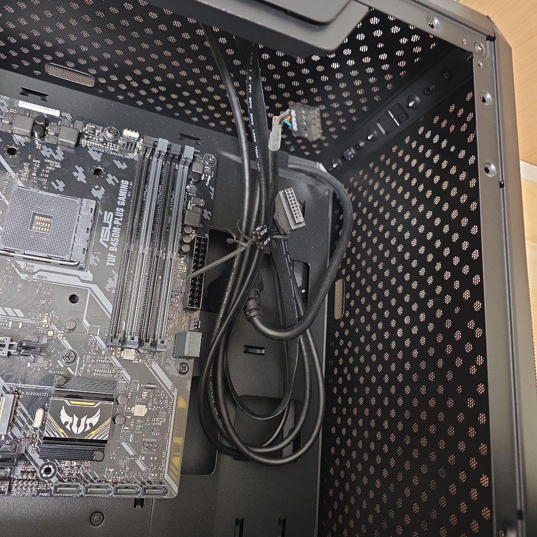マザーボード MasterBox Q300L & ASUS B450M-PLUS GAMING