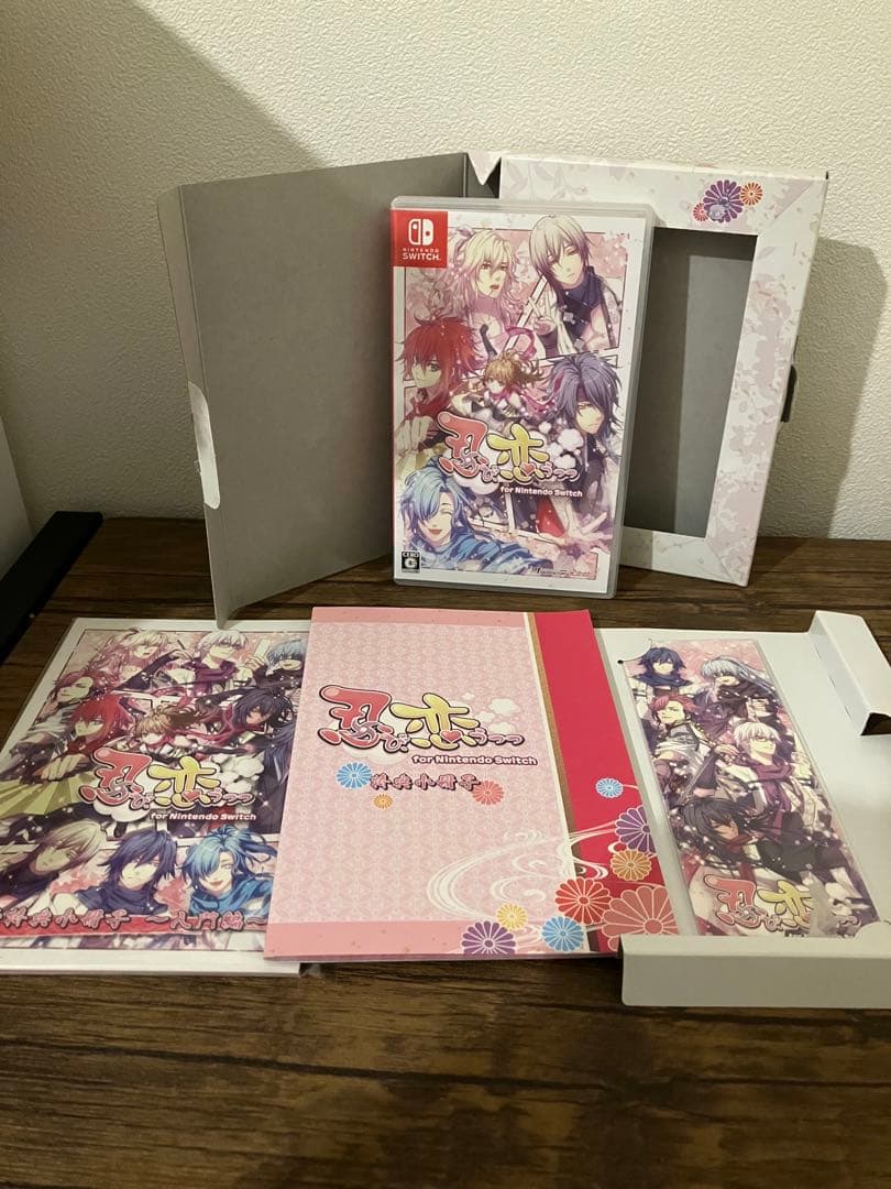 忍び、恋うつつ 限定版　美品　完品　ニンテンドースイッチ　switch ソフト