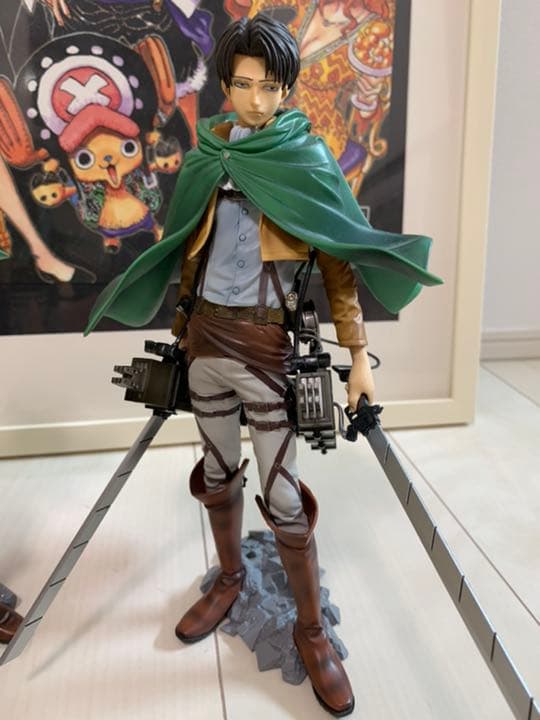 進撃の巨人　フィギュア