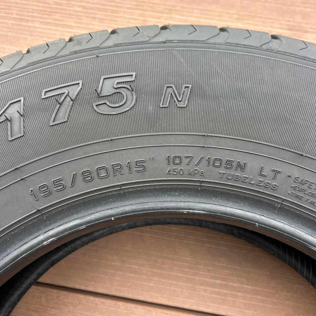 DUNLOP SP175 195/80R15 15インチ タイヤ　ハイエース