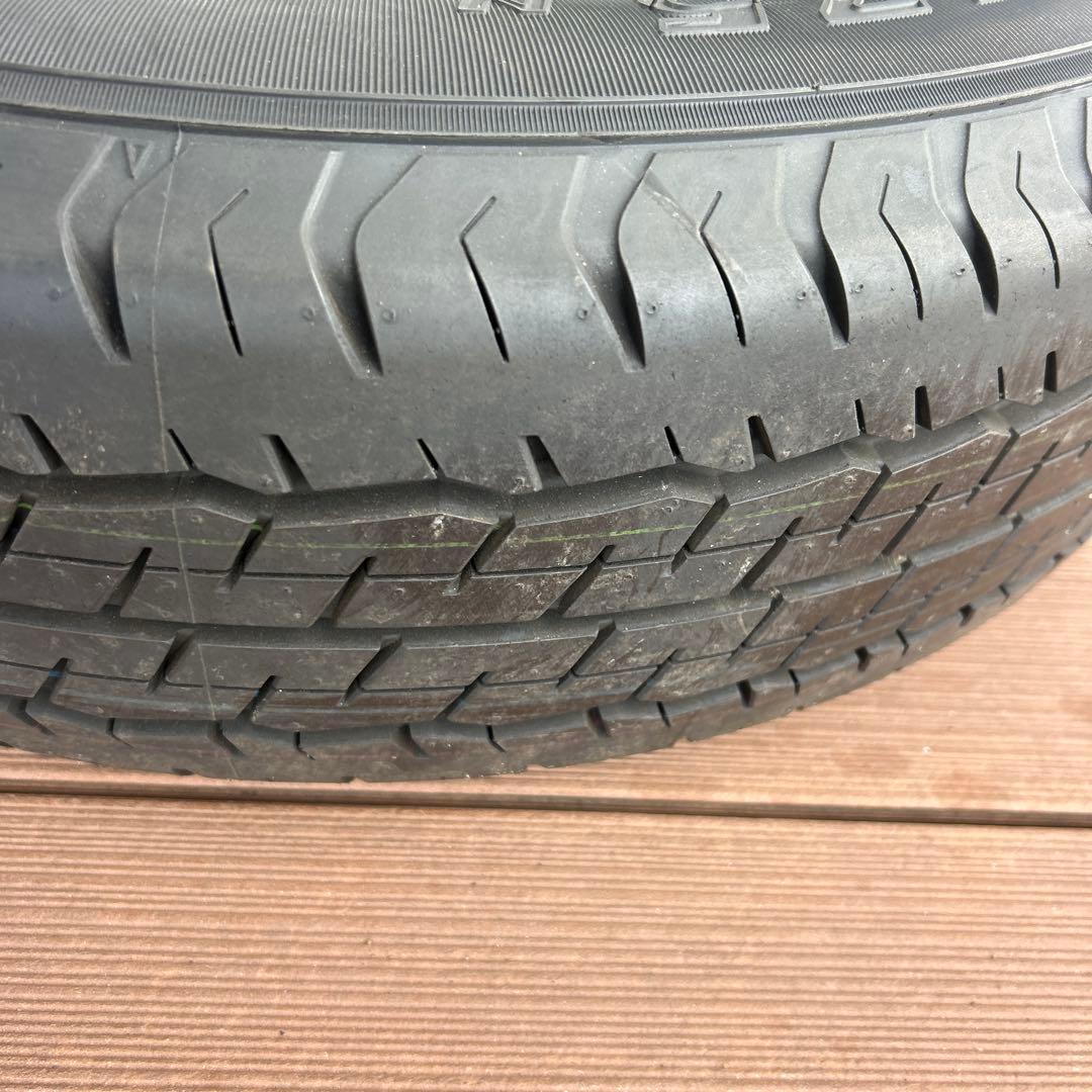 DUNLOP SP175 195/80R15 15インチ タイヤ　ハイエース