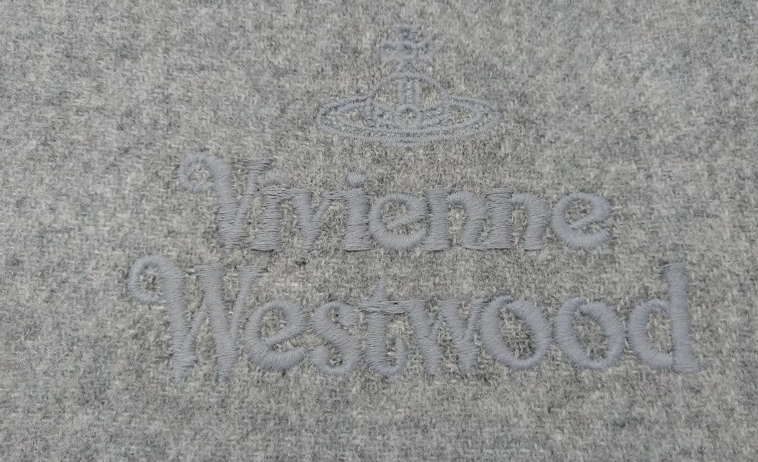 《Vivienne Westwood》 ロゴ刺繍 グレーウールマフラー／イタリア