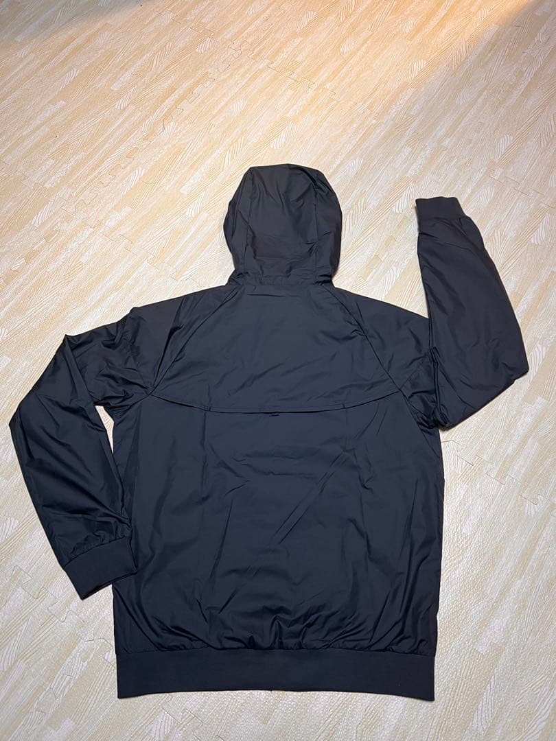 Nike ブラック ウィンドブレーカー Lサイズ