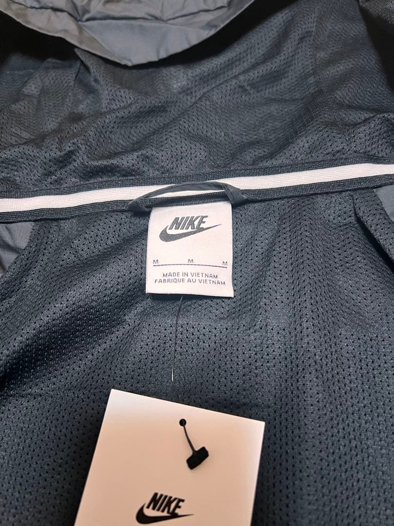 Nike ブラック ウィンドブレーカー Lサイズ