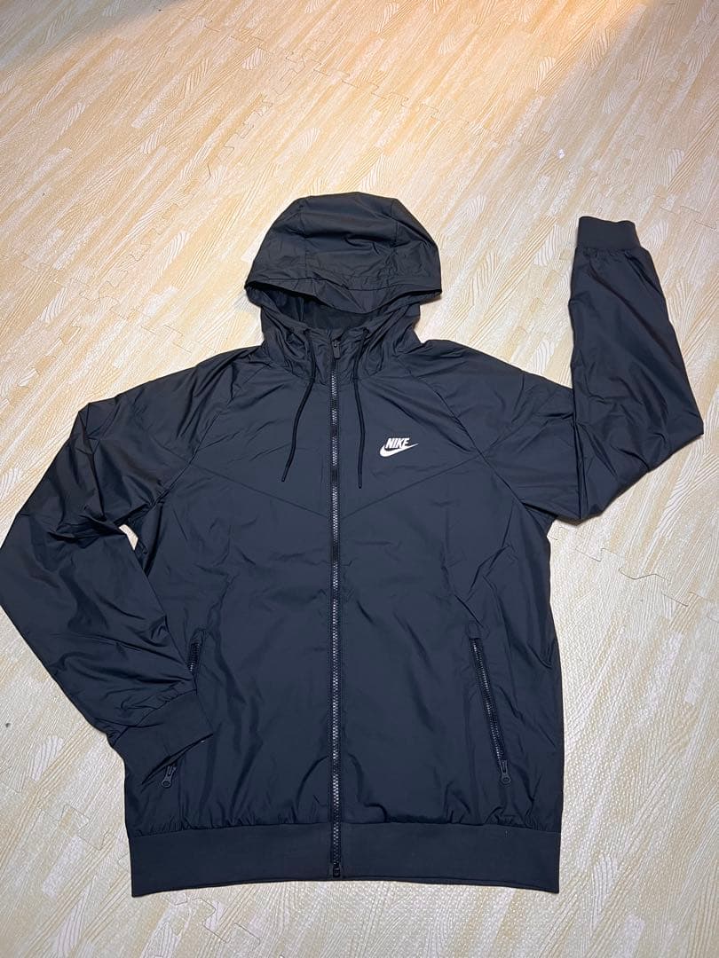 Nike ブラック ウィンドブレーカー Lサイズ