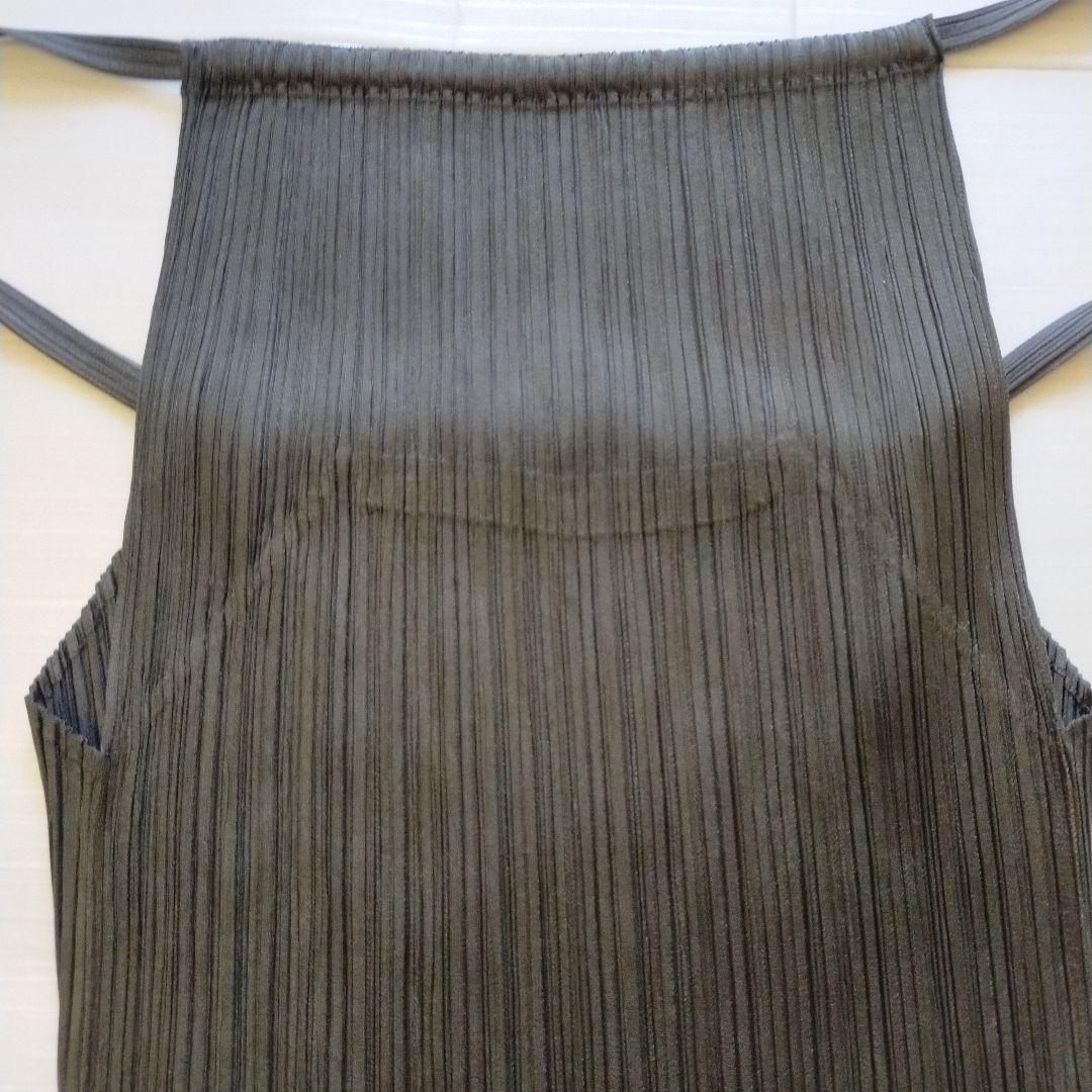 PLEATS PLEASE ISSEY MIYAKE キャミソール カーキ