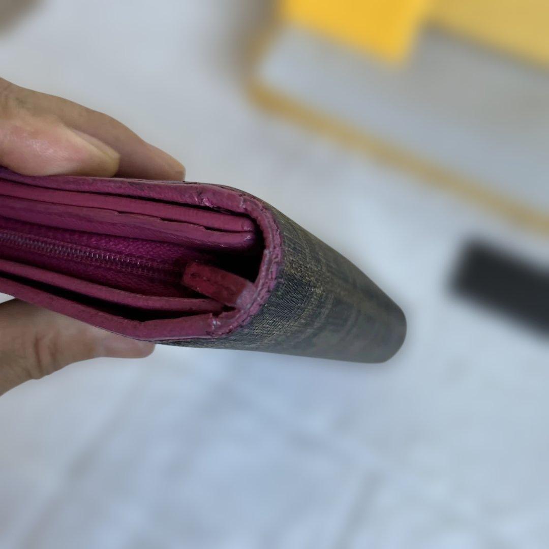 FENDI 三つ折り財布 ブラウンピンク箱保存袋カード付き