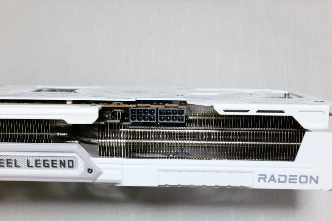 グラフィックボード・グラボ・ビデオカード ASRock Radeon RX9070XT Steel Legend 16GB