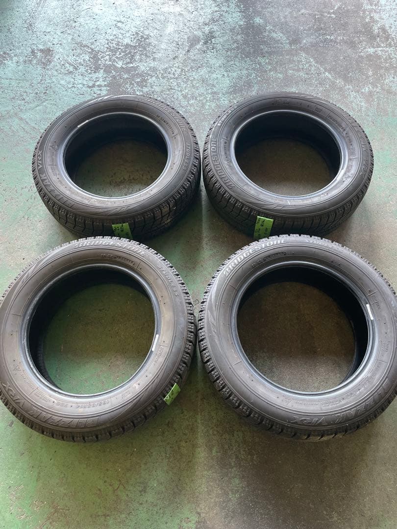 使用期間少！ 165/65R14 スタッドレス BS VRX 中古4本 送料込！