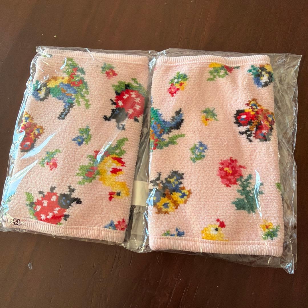 【新品未使用】抱っこひも用カバー カラフル刺繍