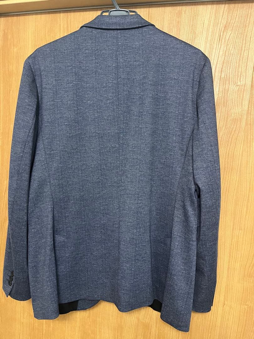 ZARA ダークブルーブレザー EUR54
