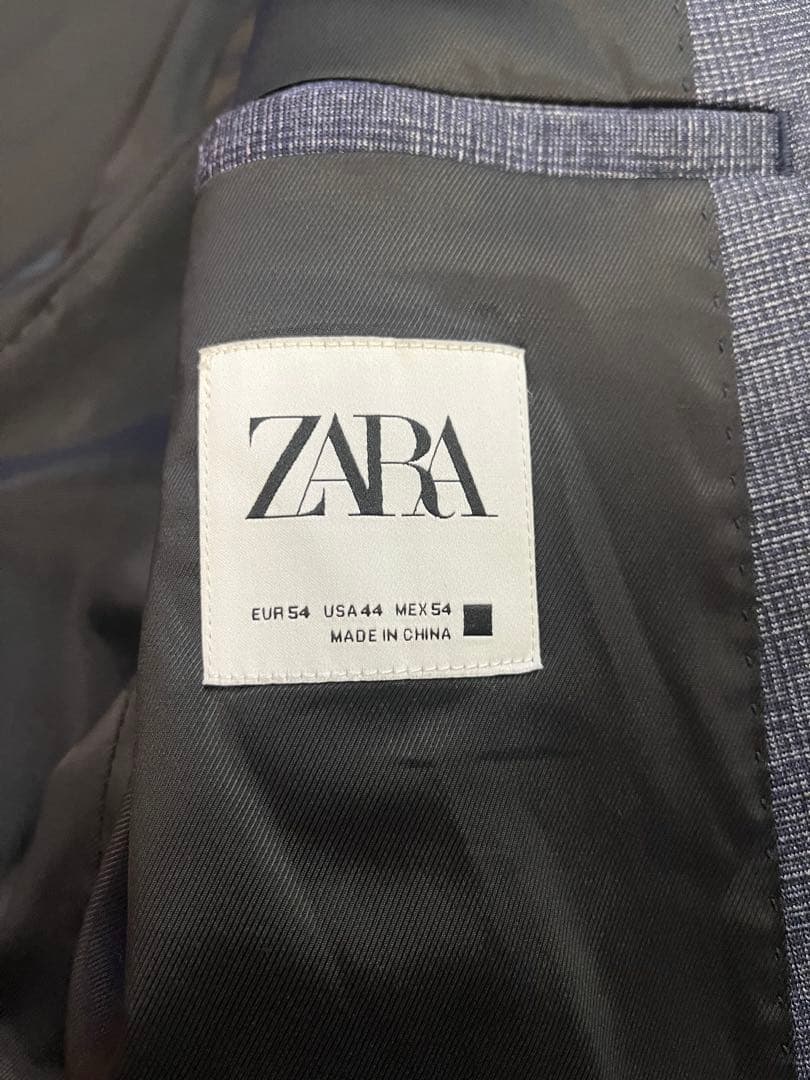 ZARA ダークブルーブレザー EUR54