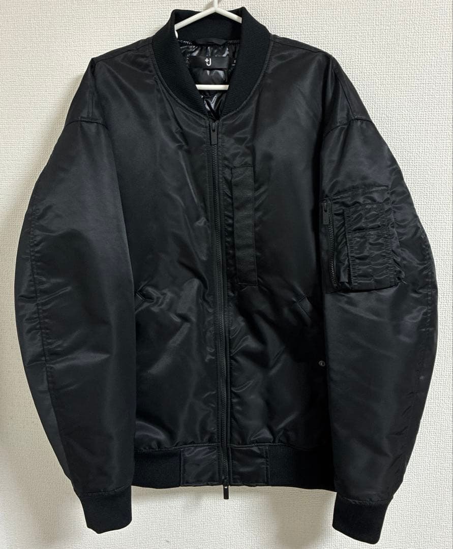 UNIQLO+J ユニクロ　ブラック MA-1 XL 黒　プラスジェイ