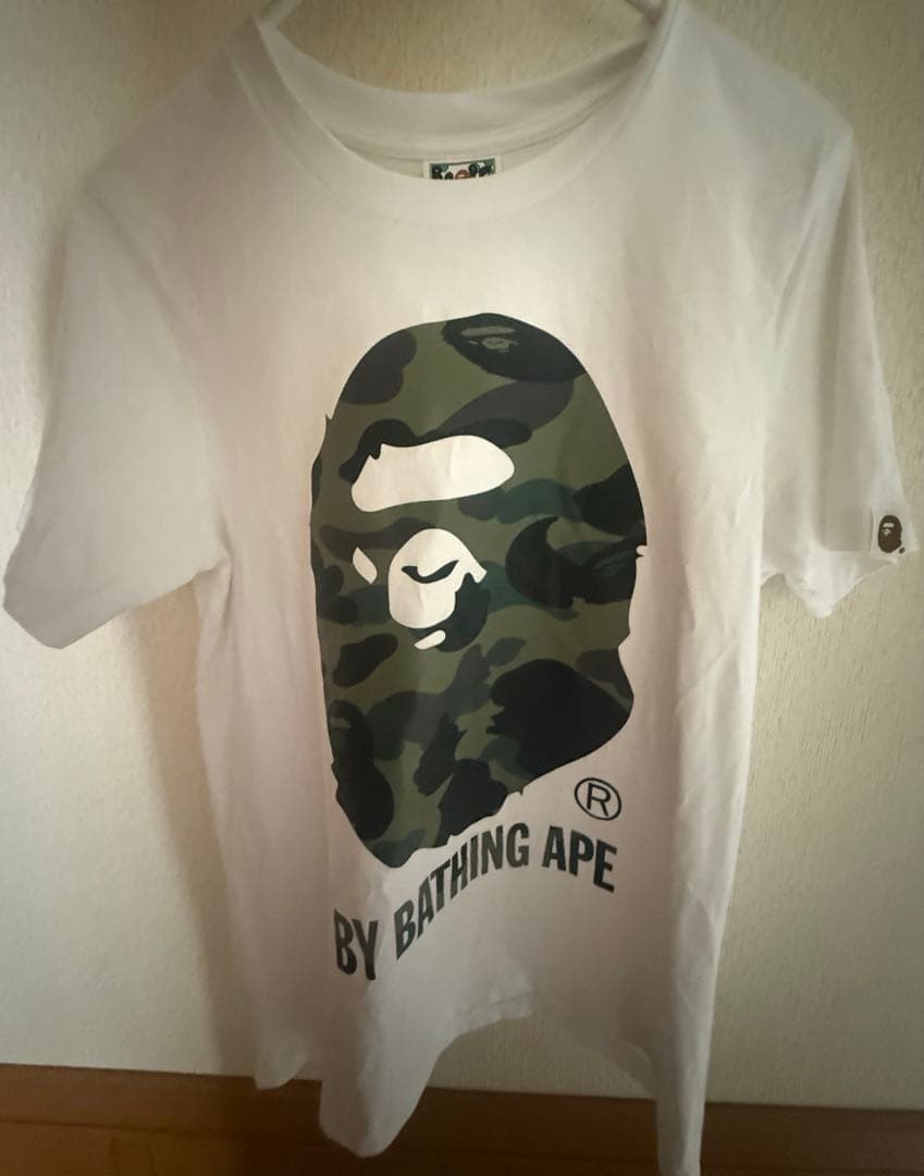 A BATHING APE Tシャツ　xs
