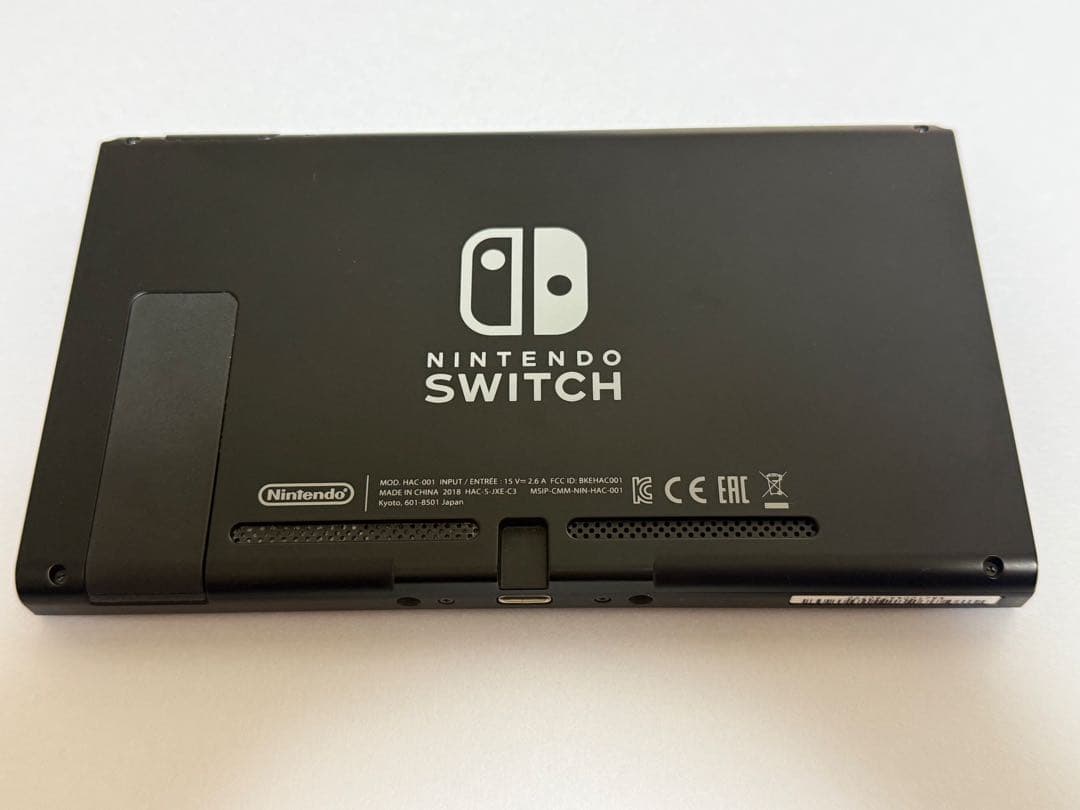 Nintendo Switch 本体＋HORI 64GB microSD