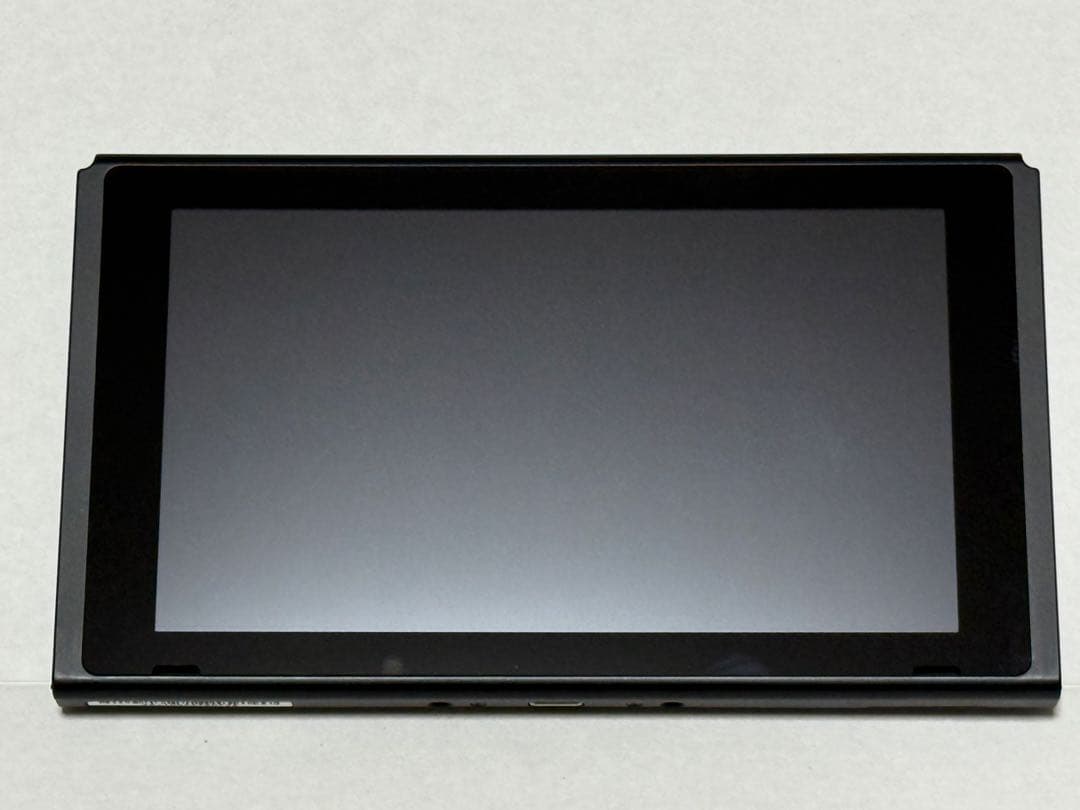 Nintendo Switch 本体＋HORI 64GB microSD