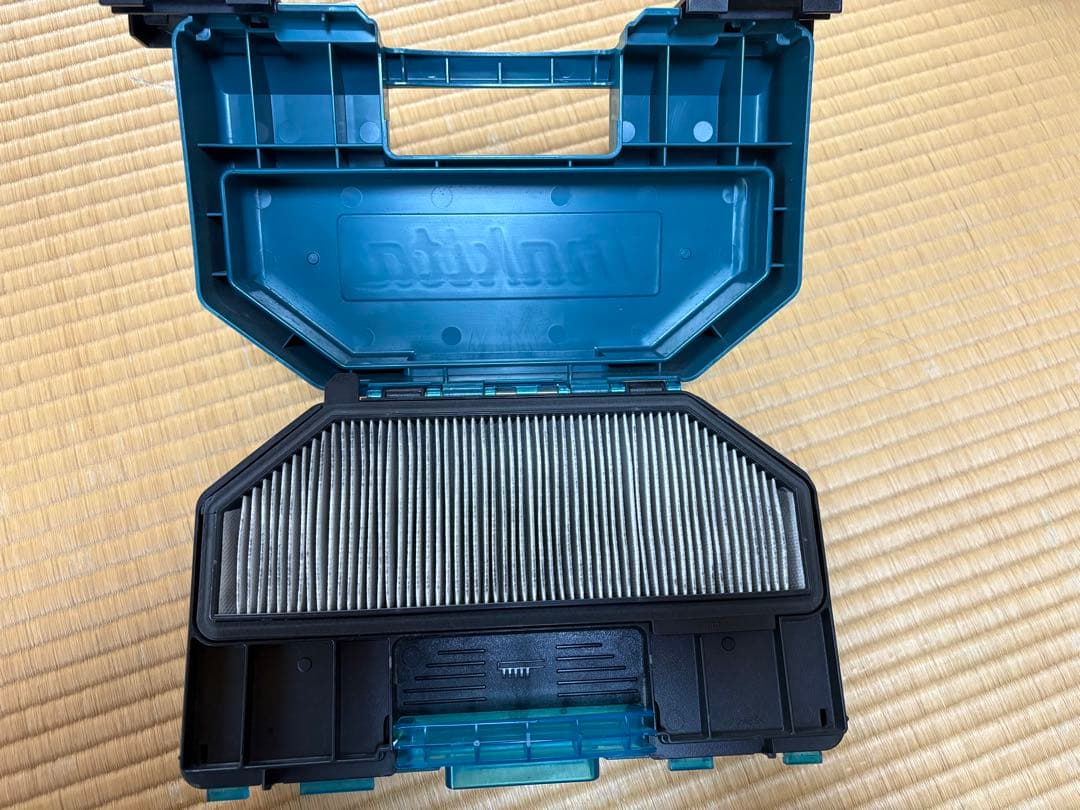 マキタ ロボット掃除機 RC200D ※本体のみ
