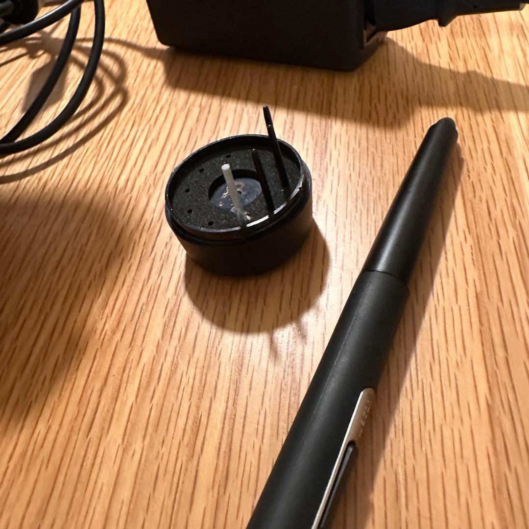 Wacom Cintiq 16 DTK-1660 ProPen 動作品 液タブ