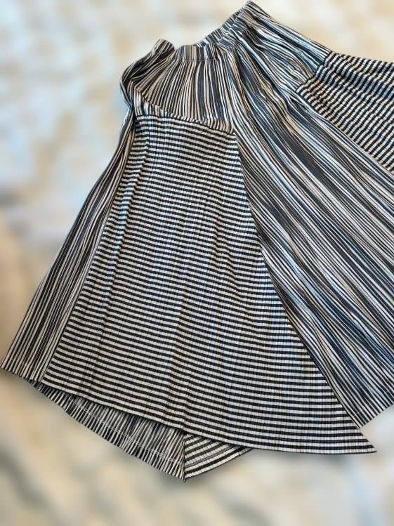 ISSEY MIYAKE プリーツ ミックスストライプ ロング スカート