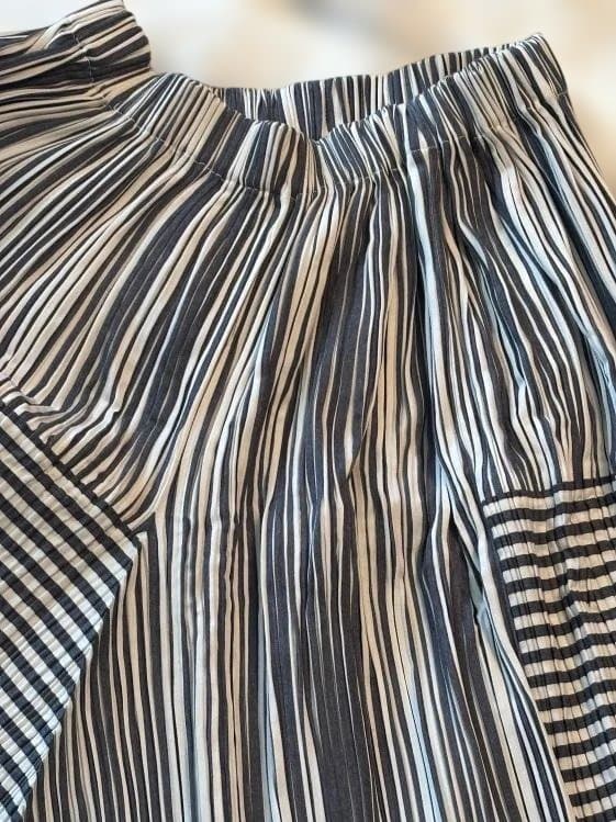 ISSEY MIYAKE プリーツ ミックスストライプ ロング スカート