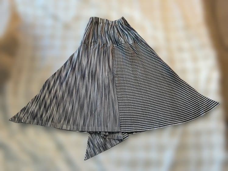 ISSEY MIYAKE プリーツ ミックスストライプ ロング スカート