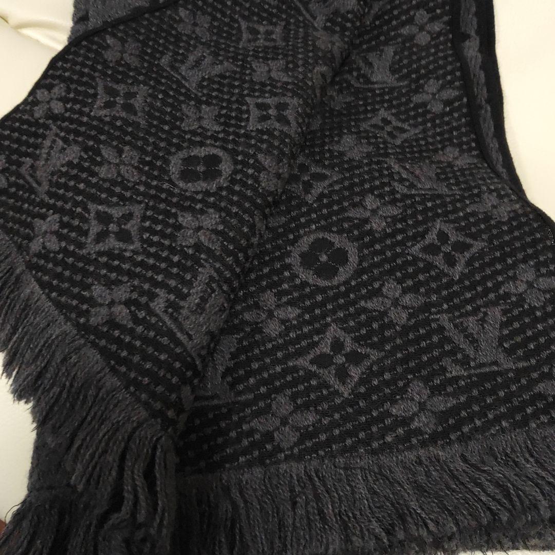 Louis Vuitton ブラック ロゴマフラーM78526未使用
