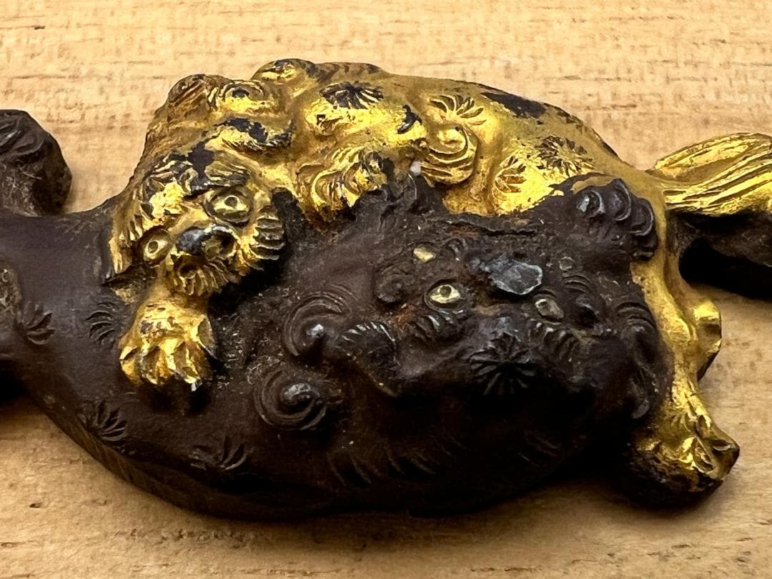 かえる　江戸明治期　獅子形　獅子2頭　手彫　金具　銅製鍍金　骨董品