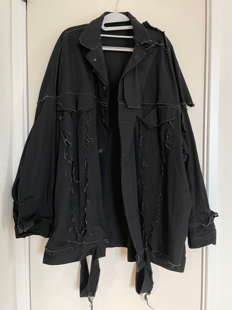 YOHJIYAMAMOTO オーバーサイズ ブラックジャケット ダメージ加工