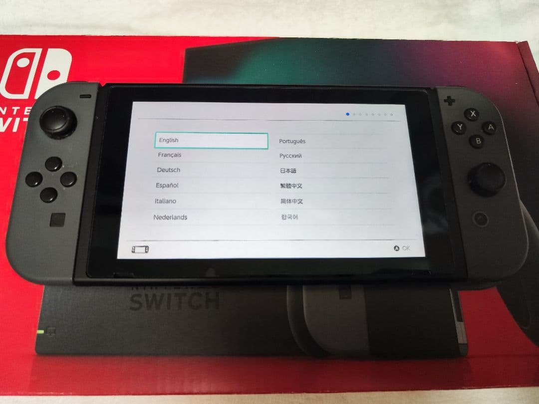 Nintendo Switch任天堂スイッチ本体　グレー