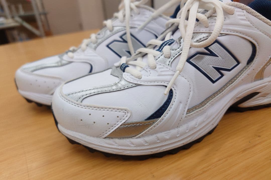 着用1回☆ニューバランス 530 v1 スパイクレスゴルフシューズ 22.5cm