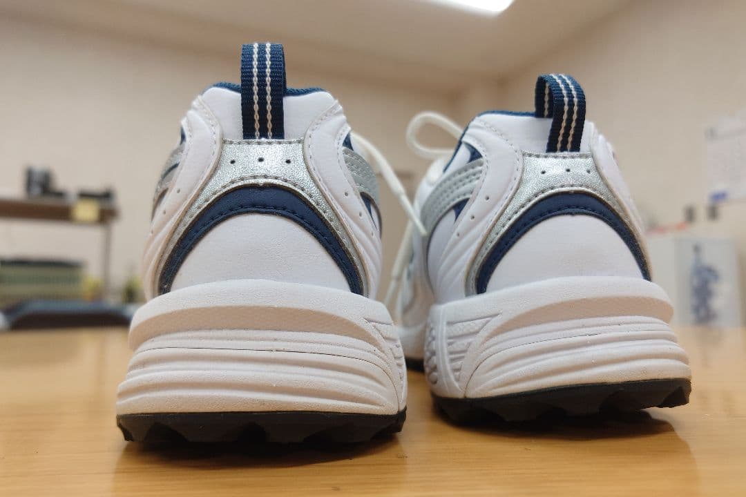着用1回☆ニューバランス 530 v1 スパイクレスゴルフシューズ 22.5cm