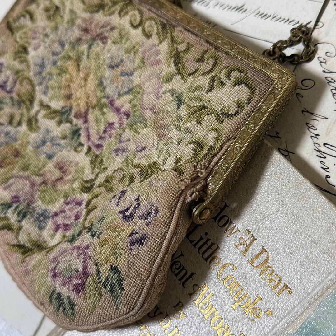 アンティーク　ヴィンテージ 花柄刺繍 クラッチバッグ　プチポワン　蚤の市