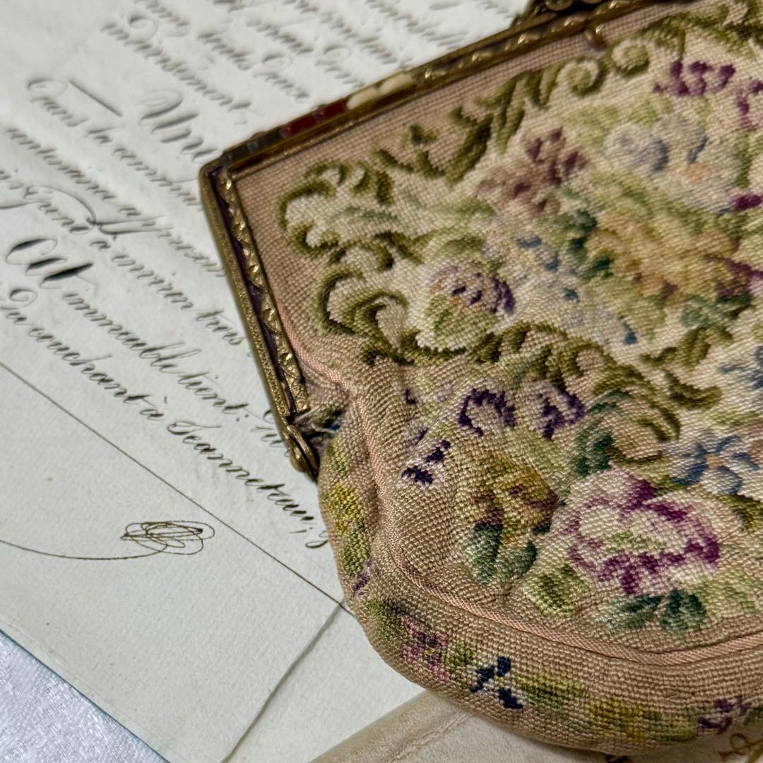 アンティーク　ヴィンテージ 花柄刺繍 クラッチバッグ　プチポワン　蚤の市