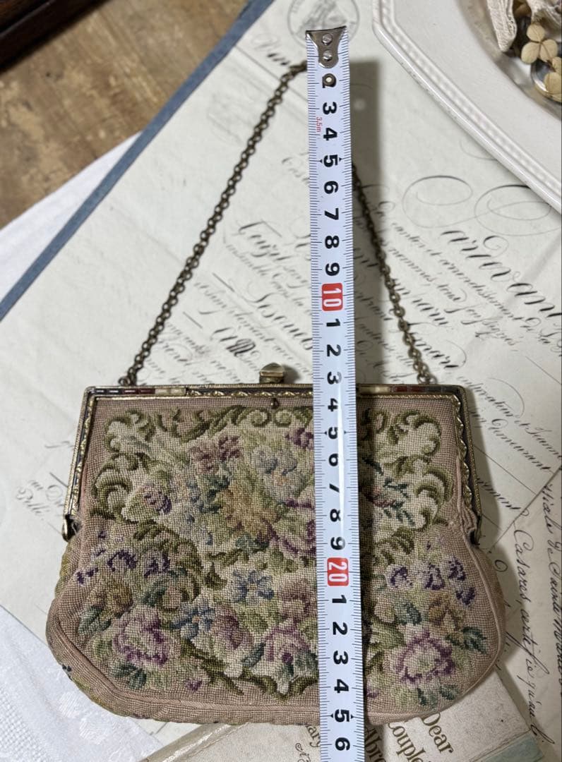 アンティーク　ヴィンテージ 花柄刺繍 クラッチバッグ　プチポワン　蚤の市