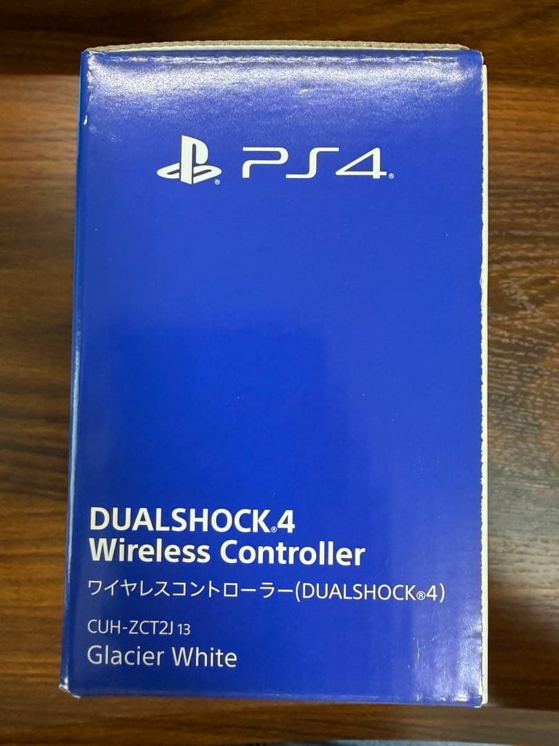 【正規品/未使用】PS4DUALSHOCK4 グレイシャーホワイトコントローラー