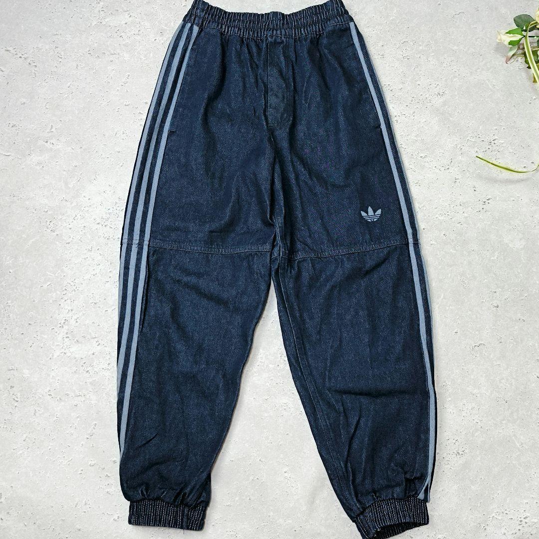 addidas originals デニム　トラックパンツ　インディゴ　ジーパン