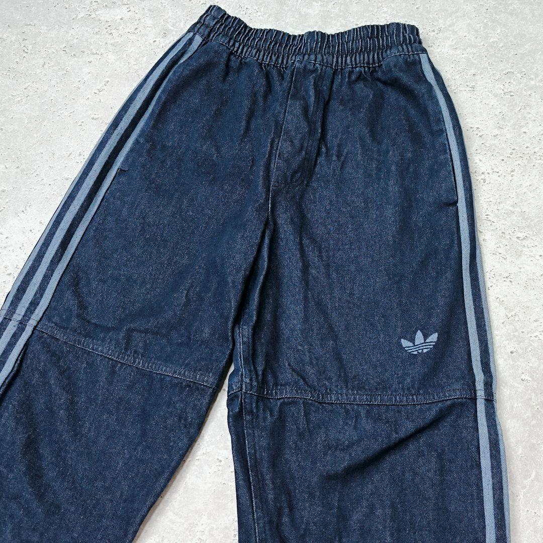 addidas originals デニム　トラックパンツ　インディゴ　ジーパン