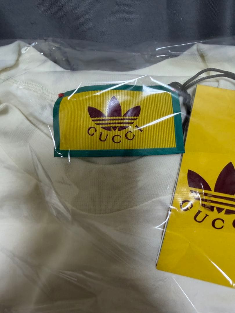 GUCCI ホワイト Tシャツ Sサイズ
