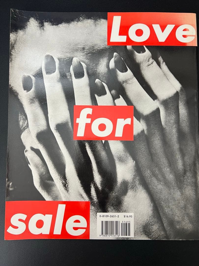 バーバラ・クルーガー写真集 「Love for sale」