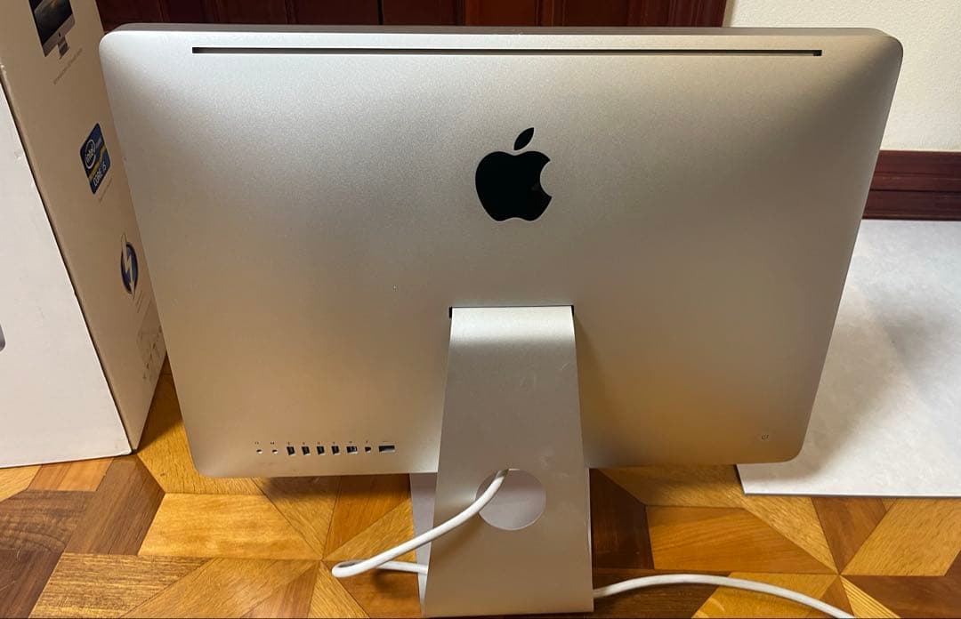 箱付きiMac 21.5-inch Mid 2011 Core i5 4GB