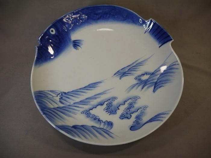 古伊万里　染付　河豚形　白波文　一尺皿　ふぐ　フグ　キズ無美品