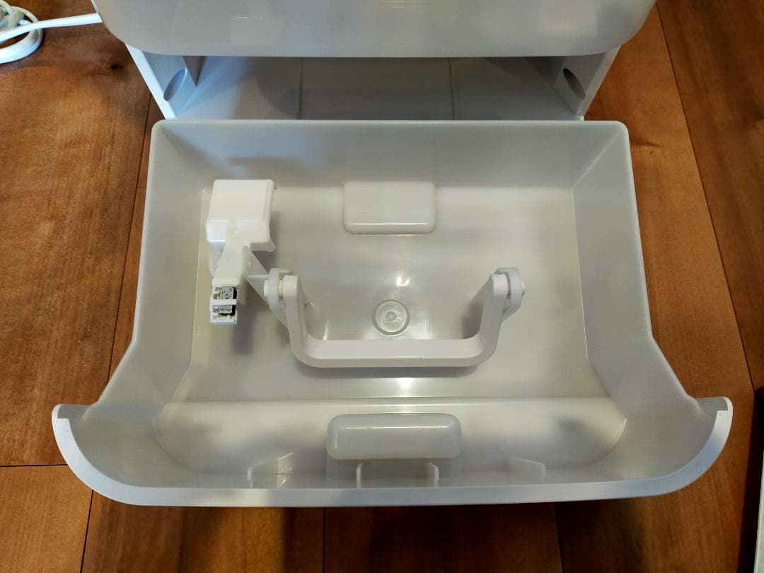 アイリスオーヤマ　KIJDC-K80　サーキュレーター衣類乾燥除湿機　8L
