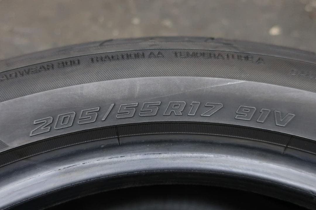 まー様送料込　ヨコハマ　アドバン　フレバ　V701　205/55R17　国産